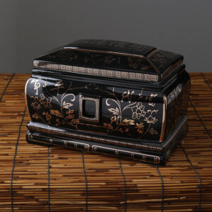 Ceramic urn for ashes